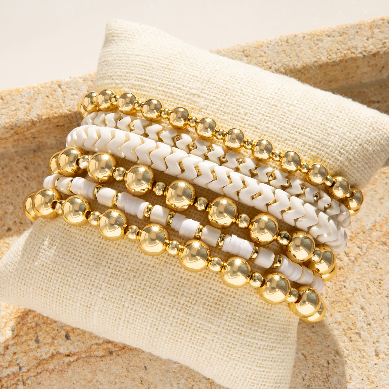 small herringbone bead stretch bracelet
