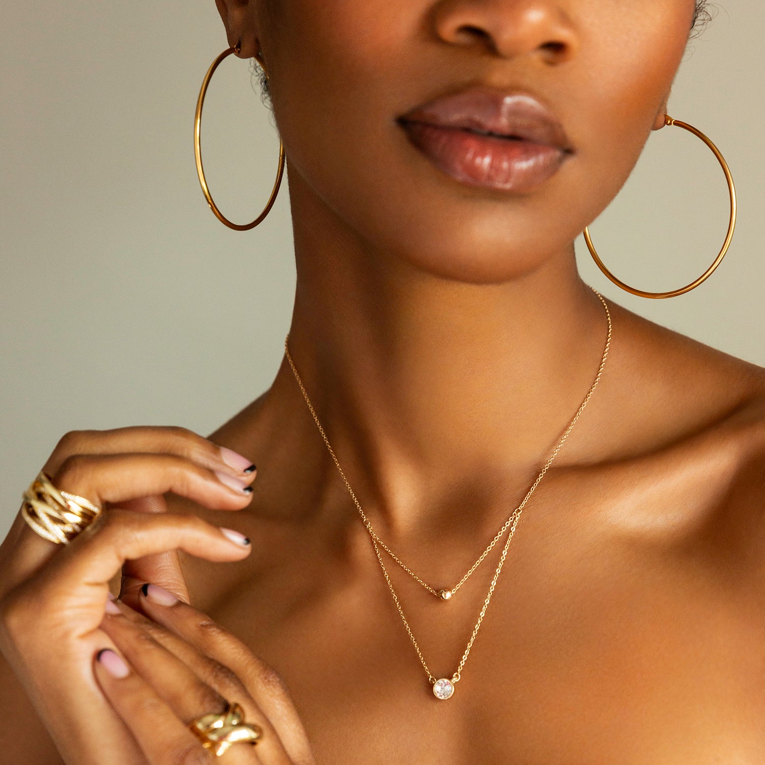 Buy Gold Necklaces & Pendants for Women by CARLTON LONDON Online | Ajio.com