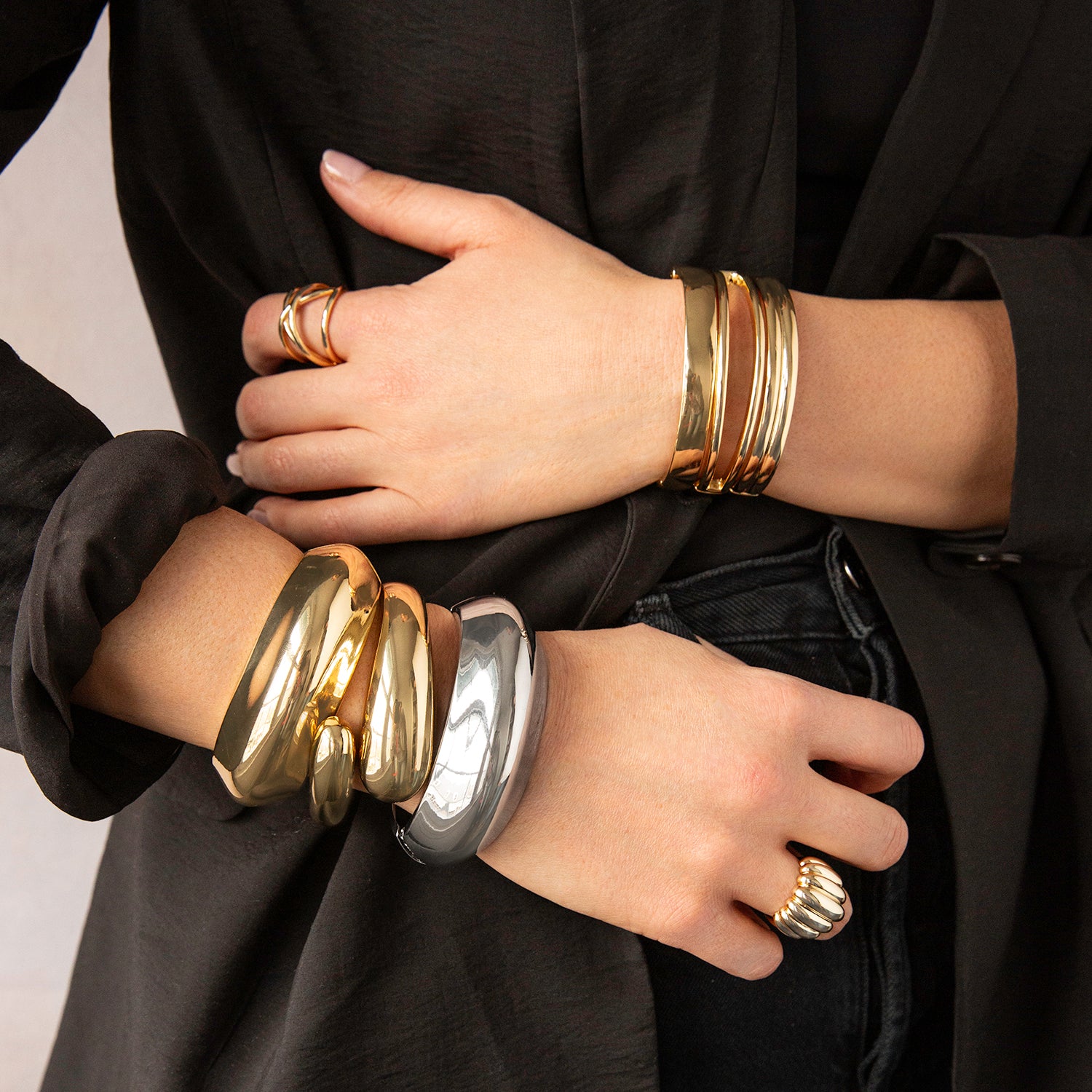 overlap dome cuff