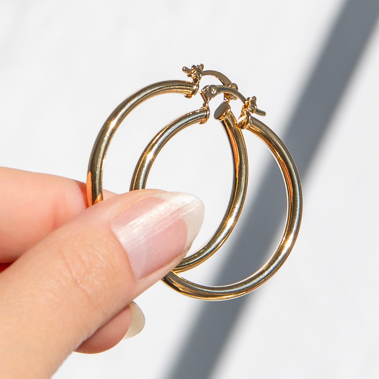 gold plated 1 1/2" hollow hoop