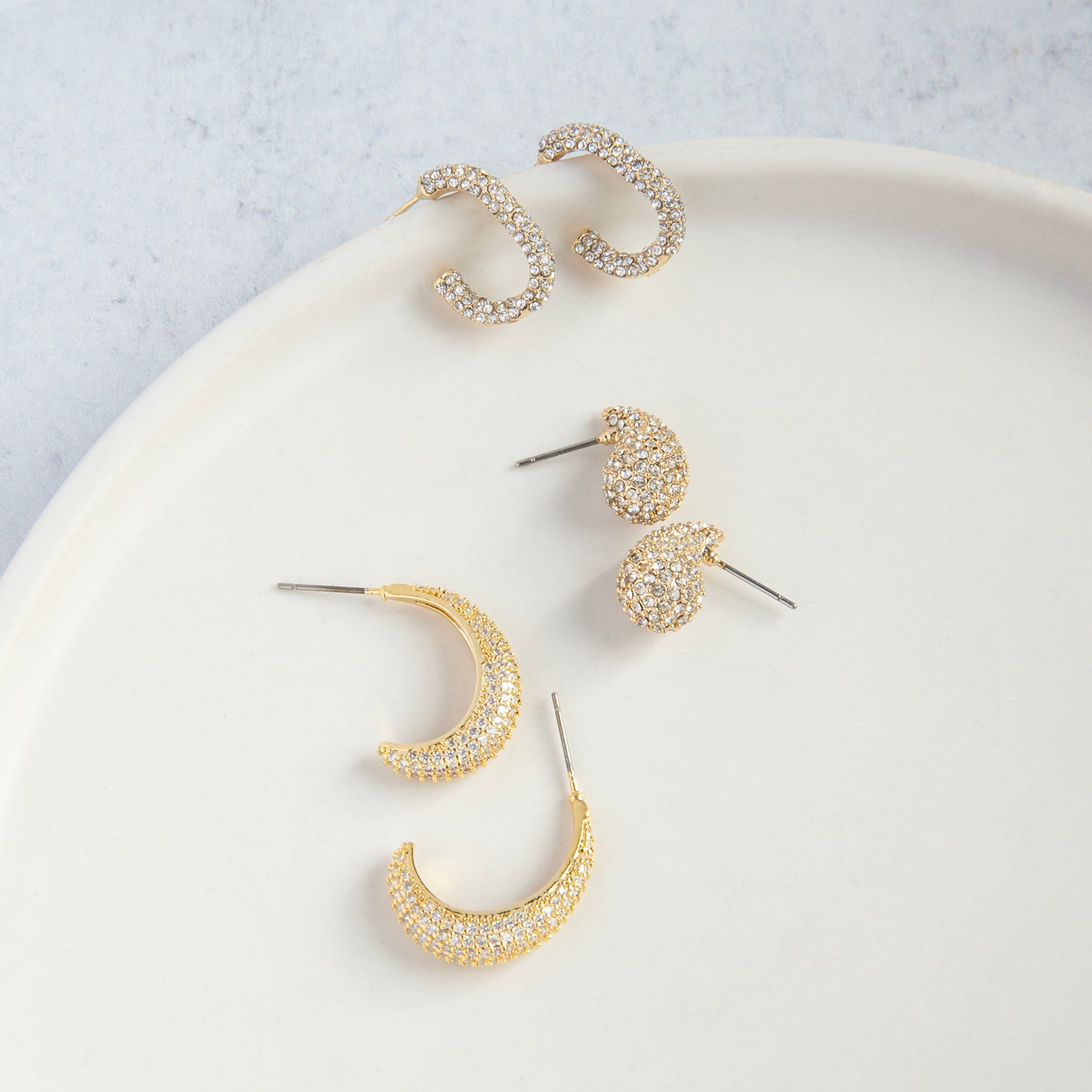 Pavé Elongated Post Hoop