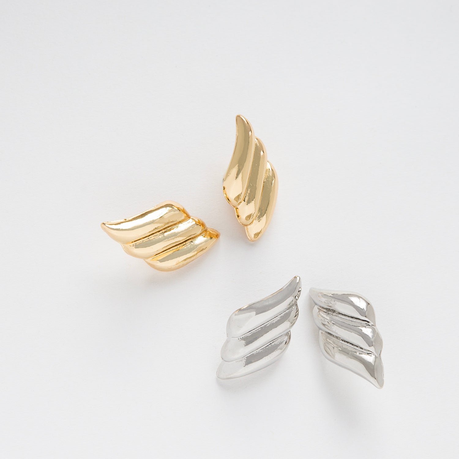 wing button earring