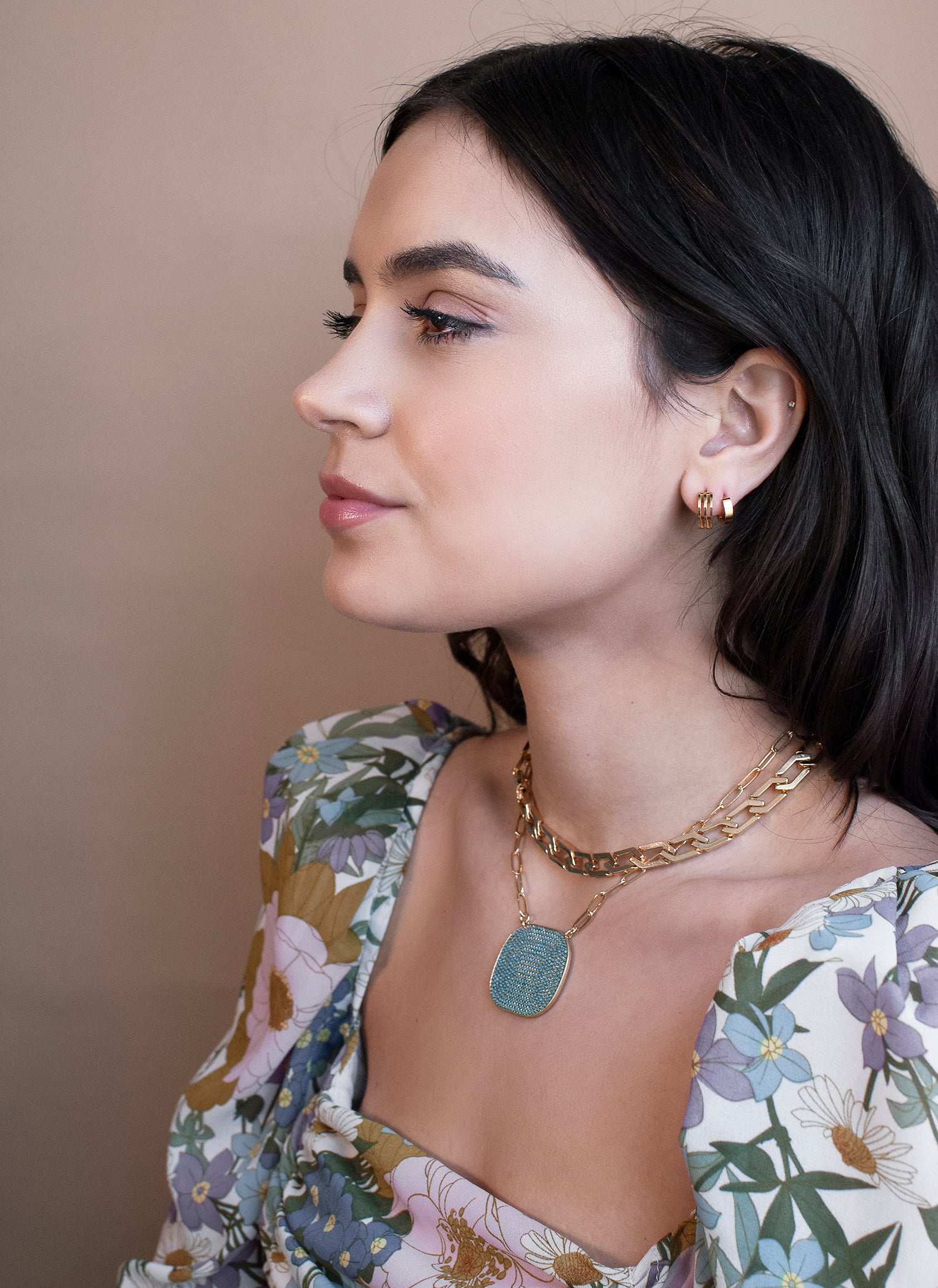 prong link chain necklace